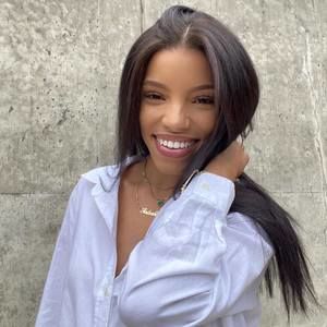 Meet your Posher, Jasmine